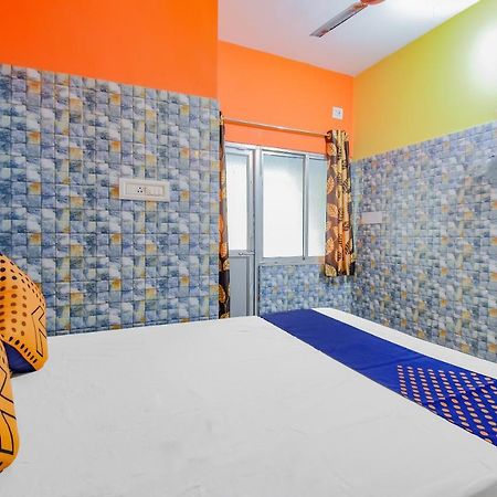 Spot On 74542 Aarav Hotel Jādabpur エクステリア 写真