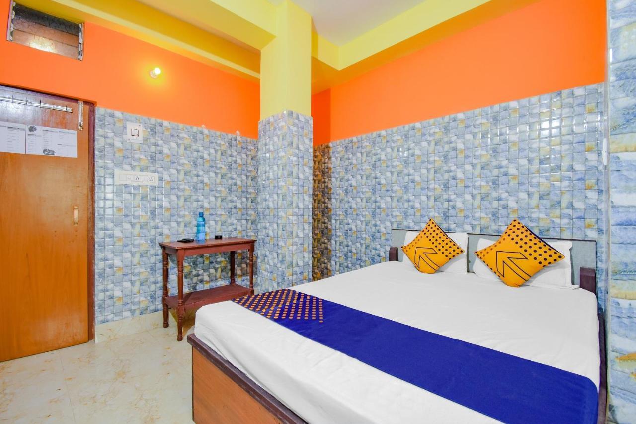 Spot On 74542 Aarav Hotel Jādabpur エクステリア 写真