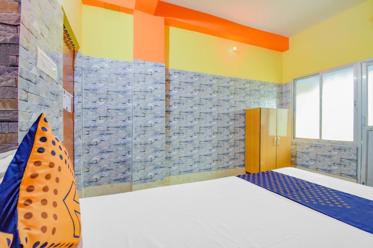 Spot On 74542 Aarav Hotel Jādabpur エクステリア 写真